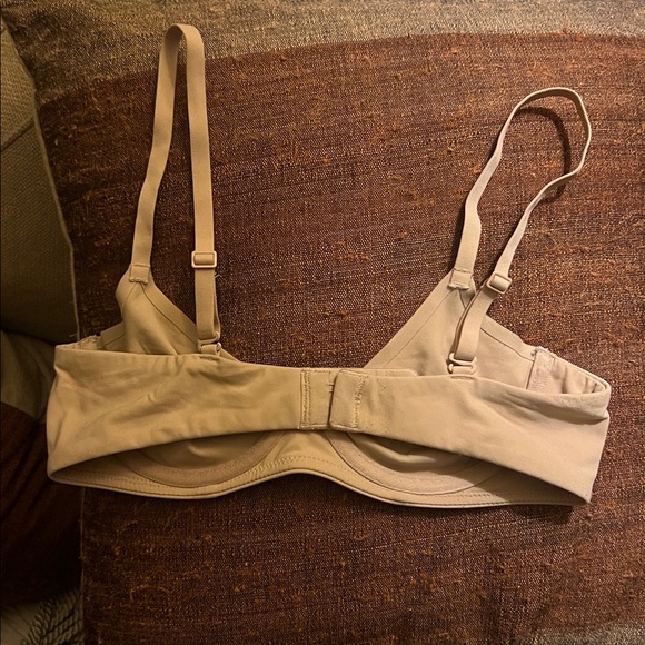 Skims Nude demi Underwire Bra - Picture 2 of 6